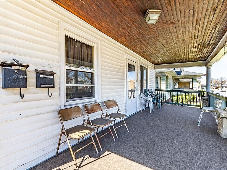 Listing photo 4