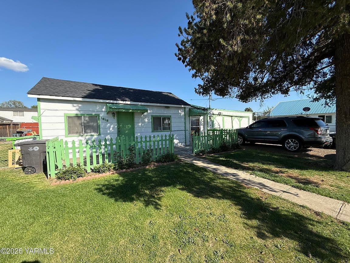 Primary listing photo