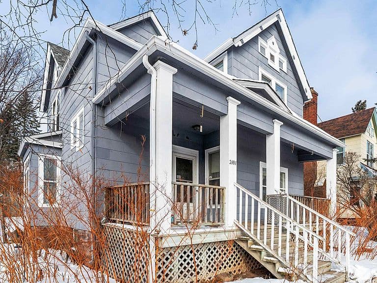 Listing photo 2