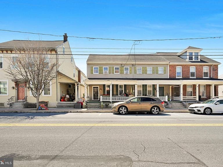 Listing photo 4