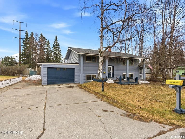 Listing photo 5