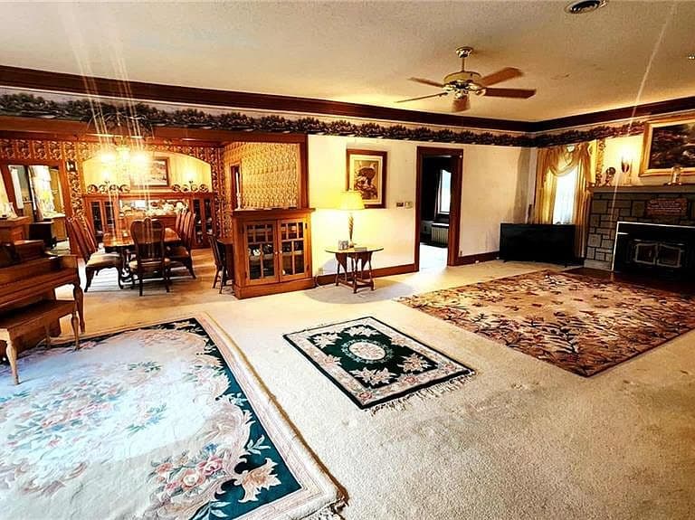 Listing photo 4