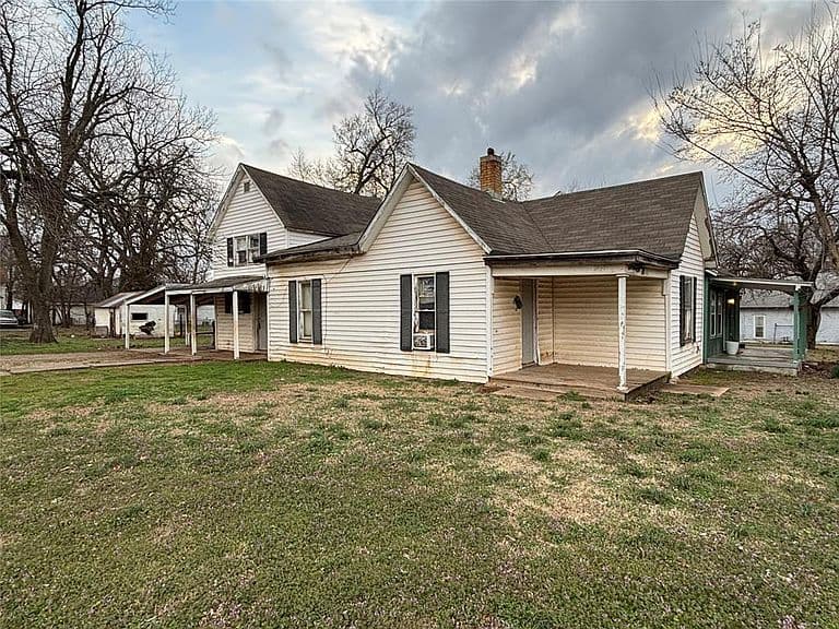 Listing photo 3