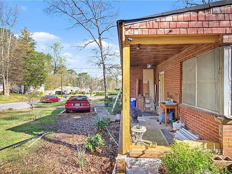 Listing photo 4
