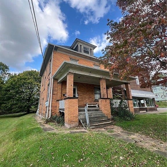 Listing photo 4