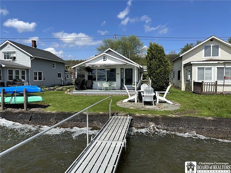 Listing photo 3