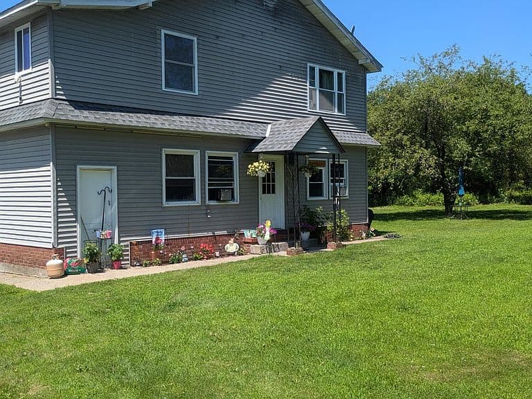 Listing photo