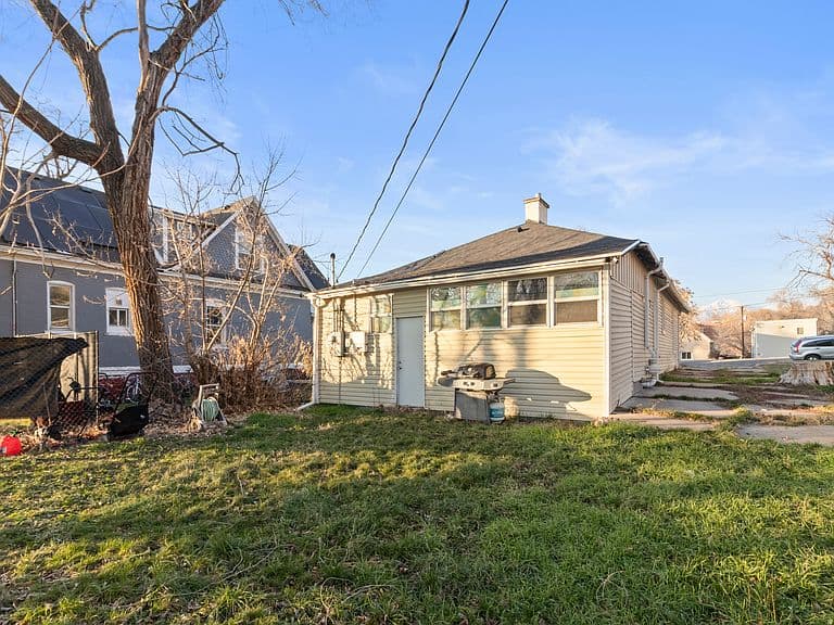Listing photo 5
