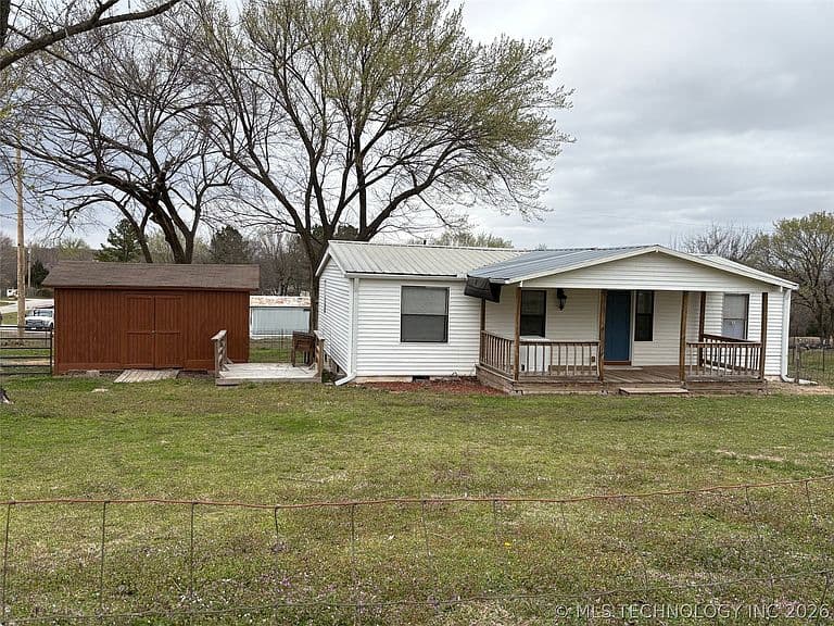 Listing photo 3