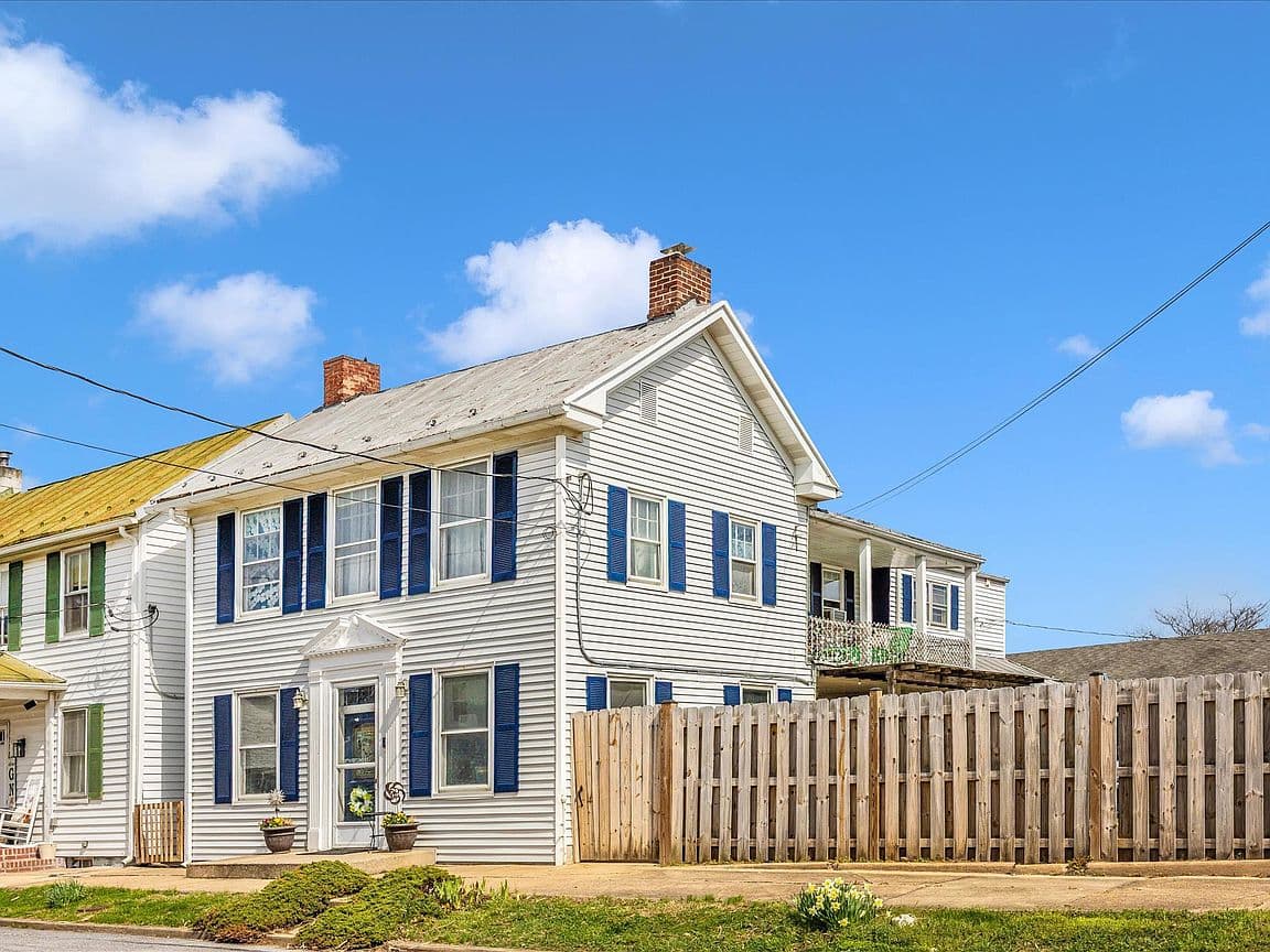 Primary listing photo