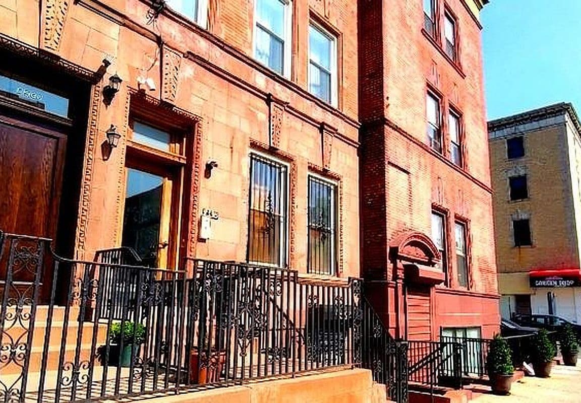 Primary listing photo