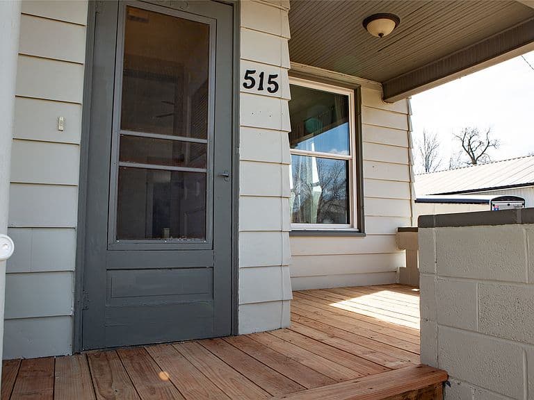 Listing photo 4