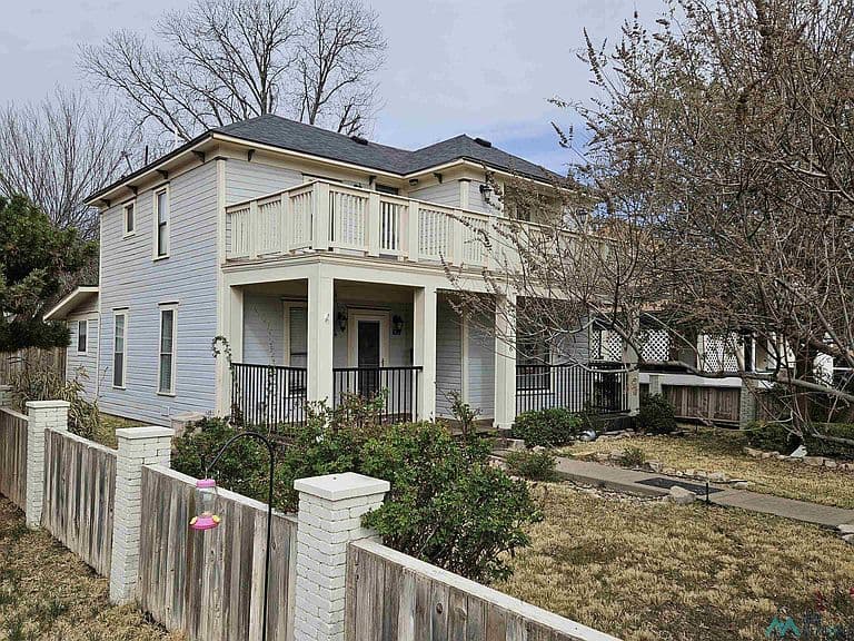 Listing photo 4