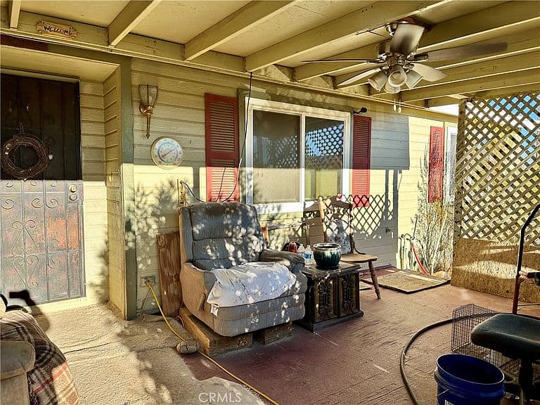 Listing photo 4