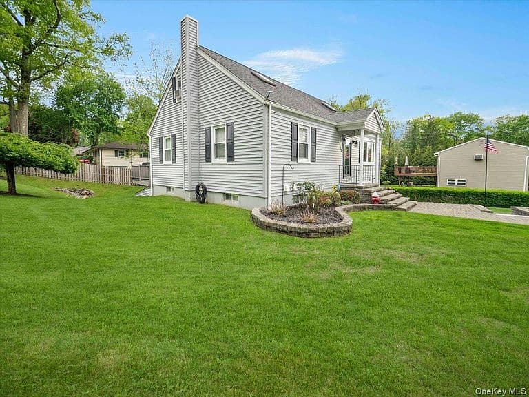 Listing photo 5