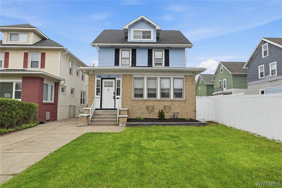 Primary listing photo