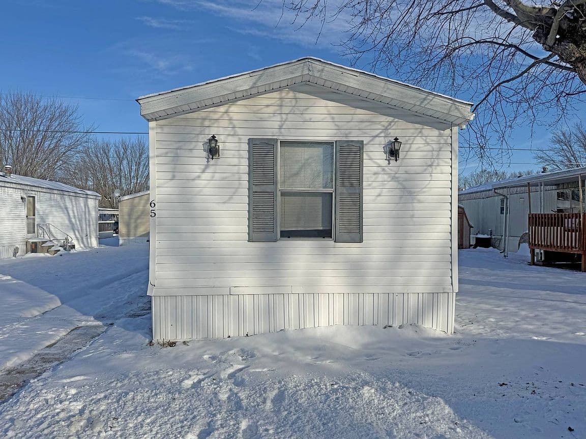 Primary listing photo