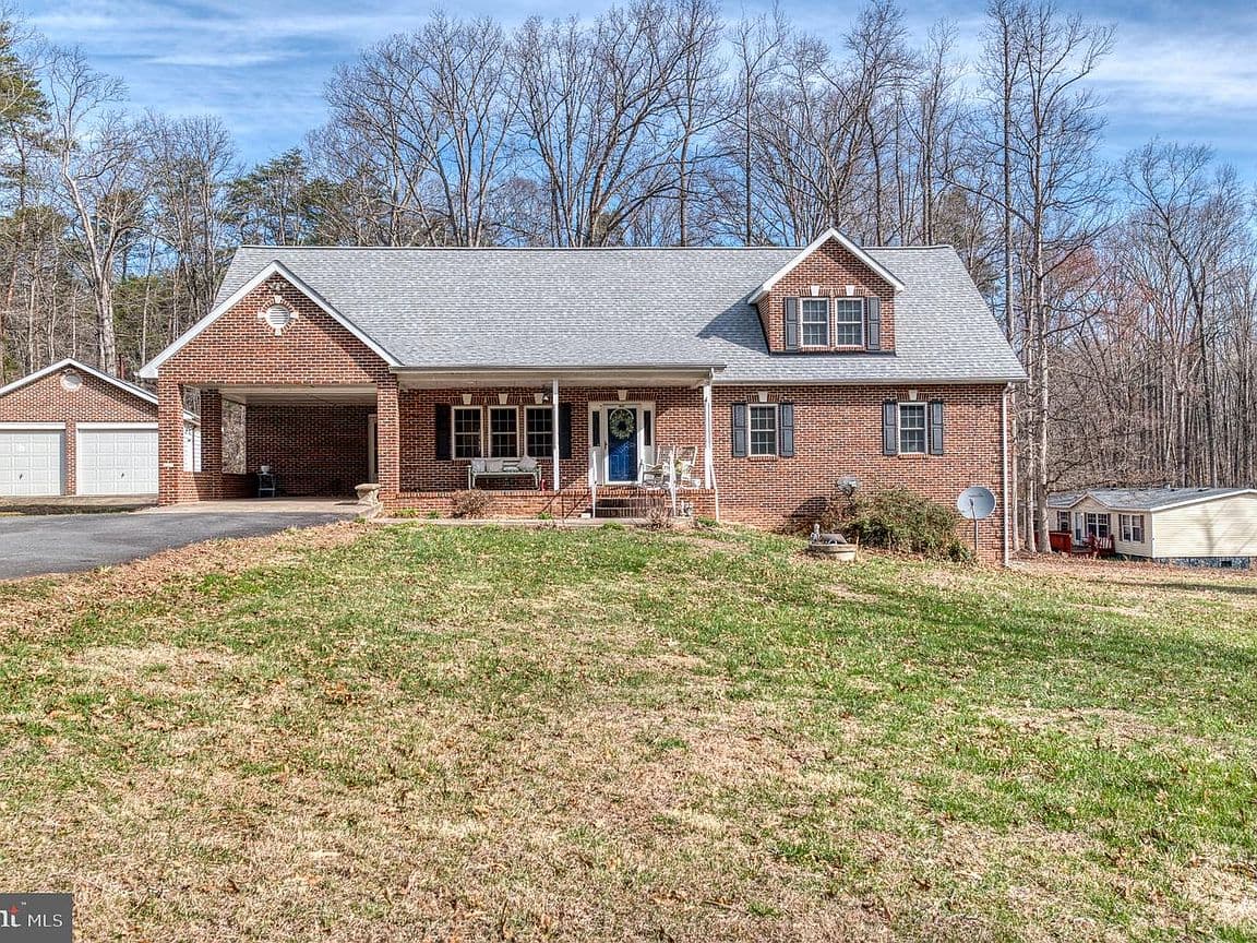 Primary listing photo