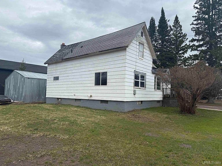 Listing photo 4