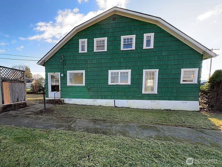 Listing photo 3