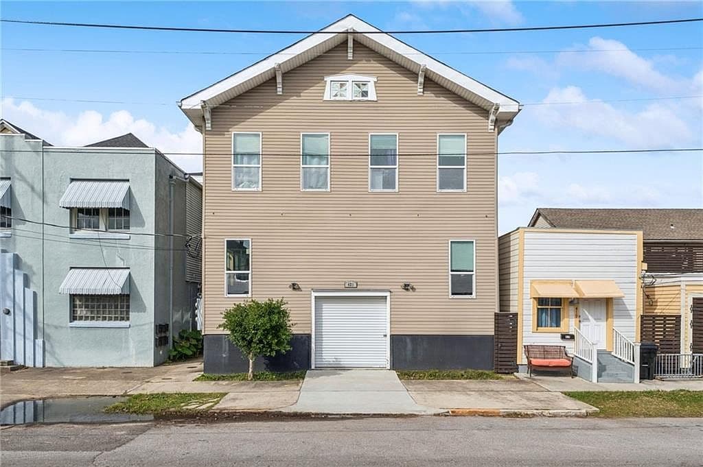 Primary listing photo