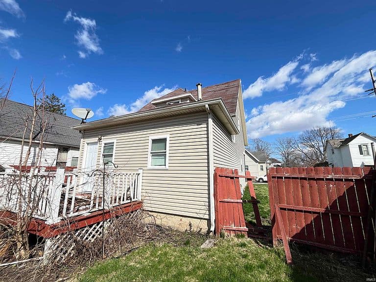 Listing photo 4