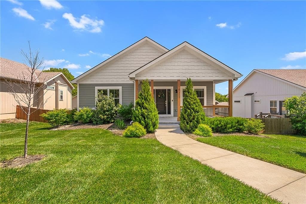 Primary listing photo
