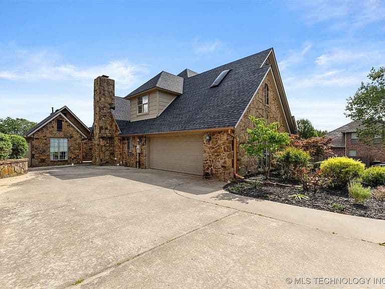 Listing photo 4