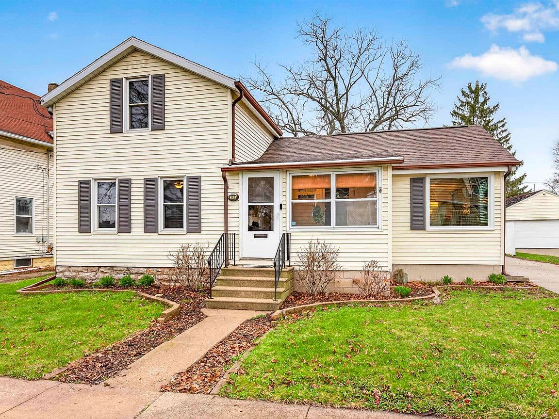Primary listing photo