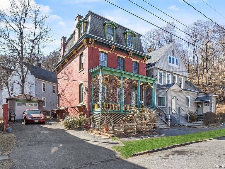 Listing photo 3