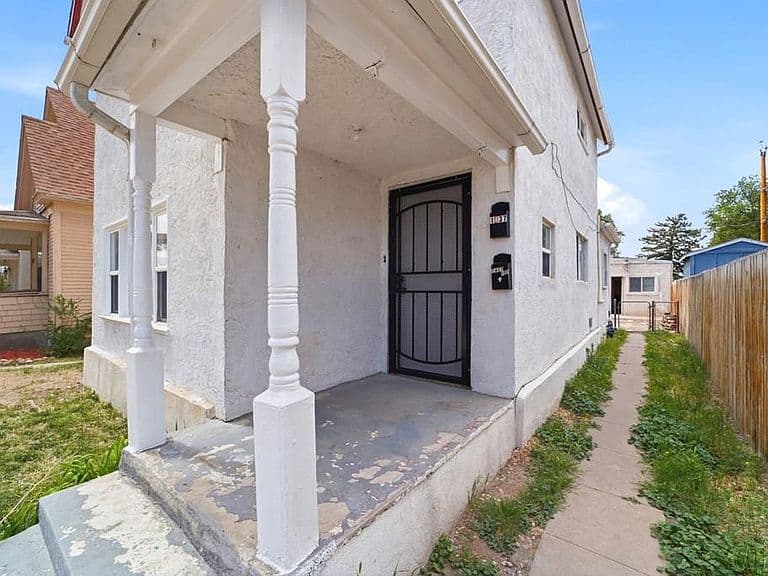 Listing photo 2