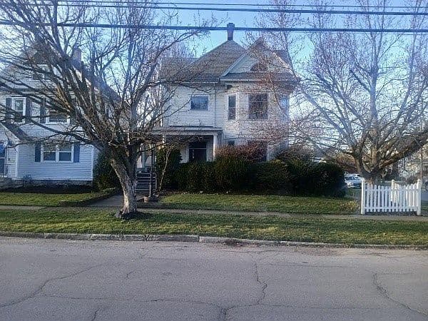 Listing photo