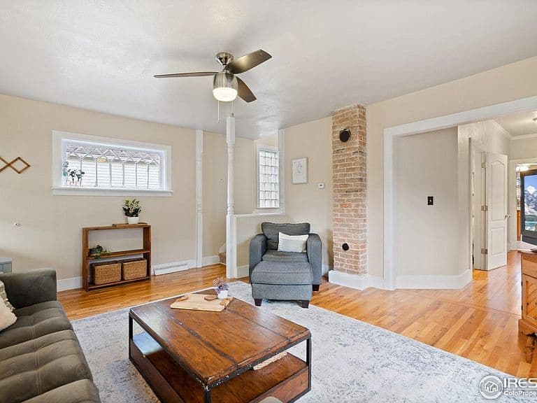 Listing photo 4