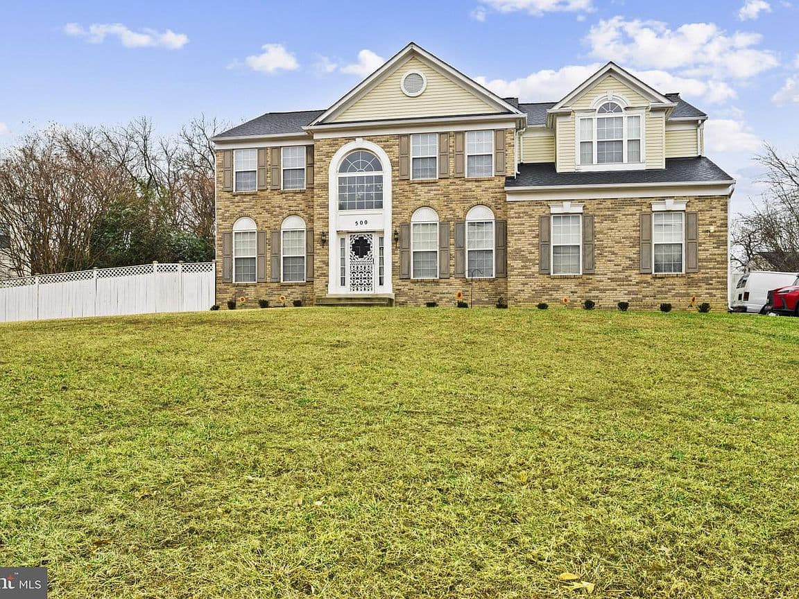 Primary listing photo