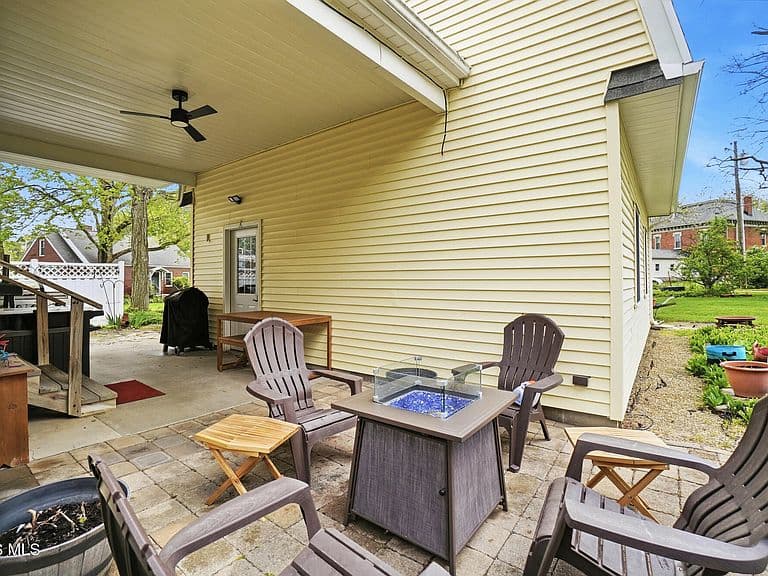 Listing photo 5