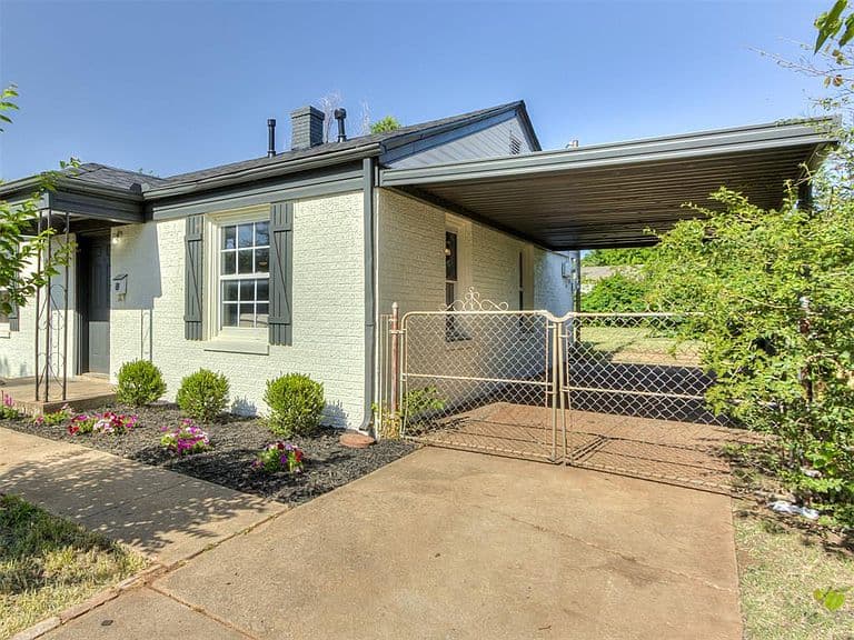 Listing photo 4