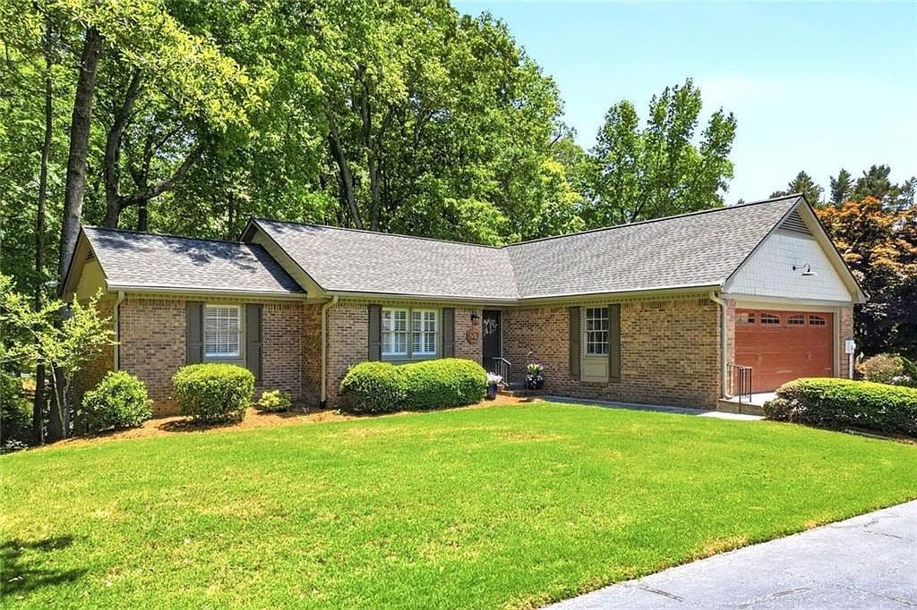 Primary listing photo