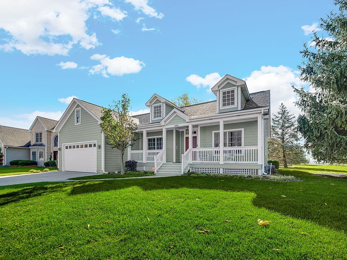 Primary listing photo