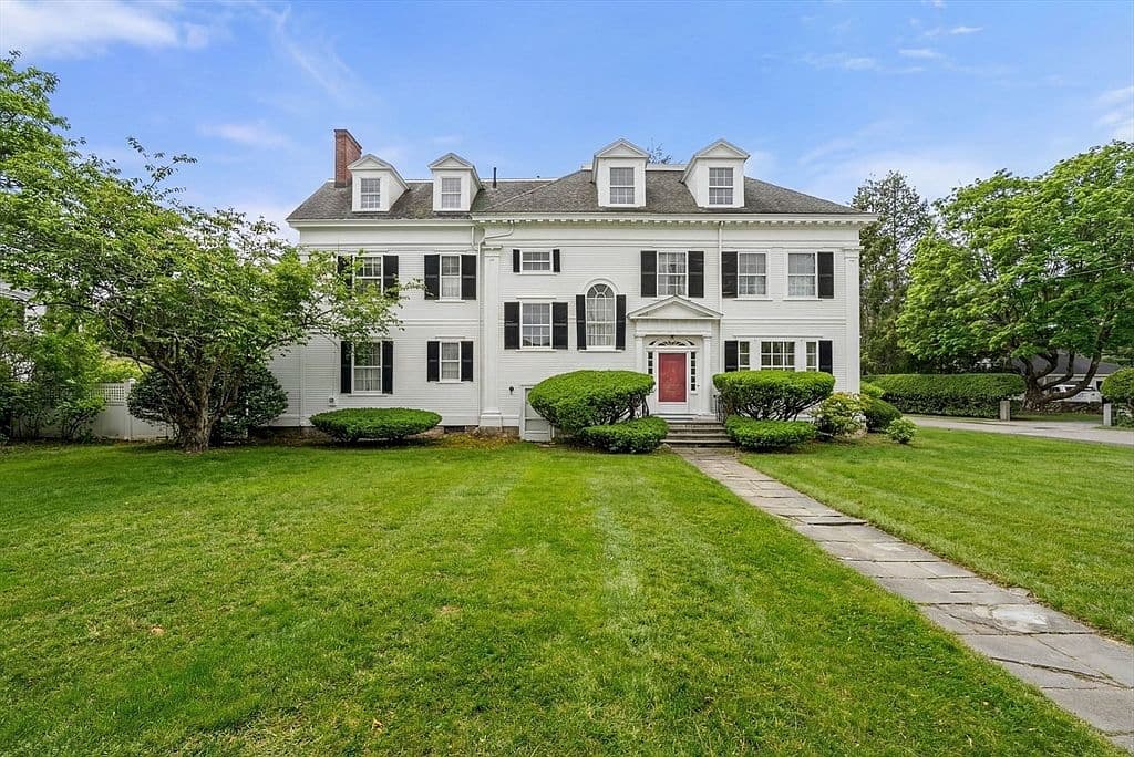 Primary listing photo