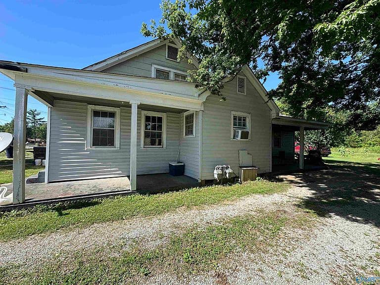 Listing photo 4
