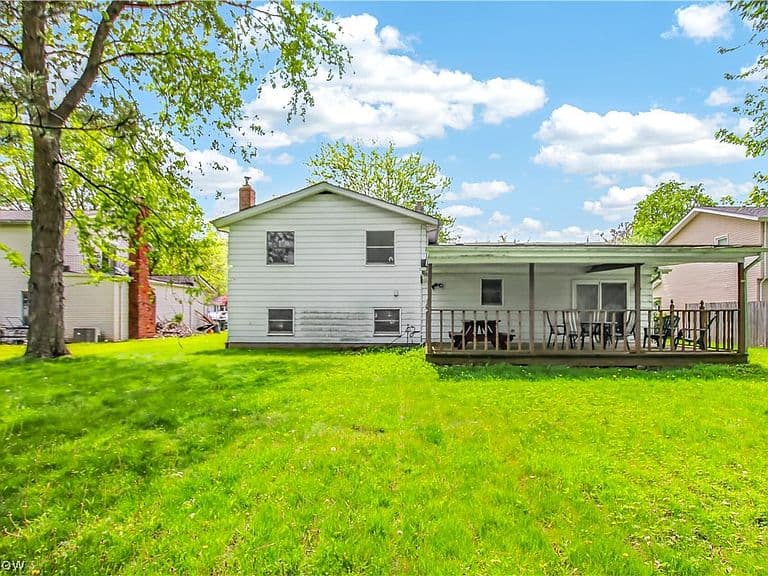 Listing photo 5