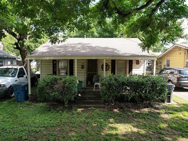 Listing photo 4