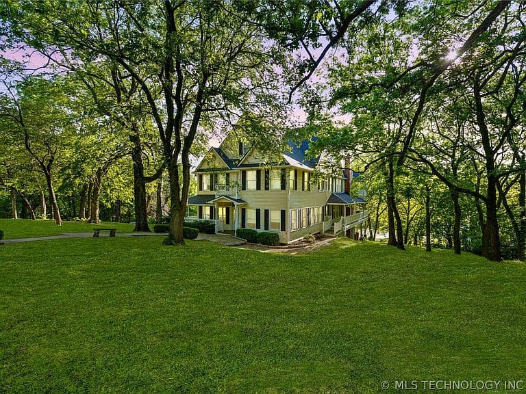 Listing photo 4