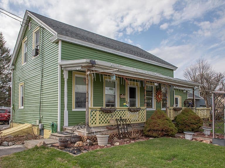 Listing photo 4