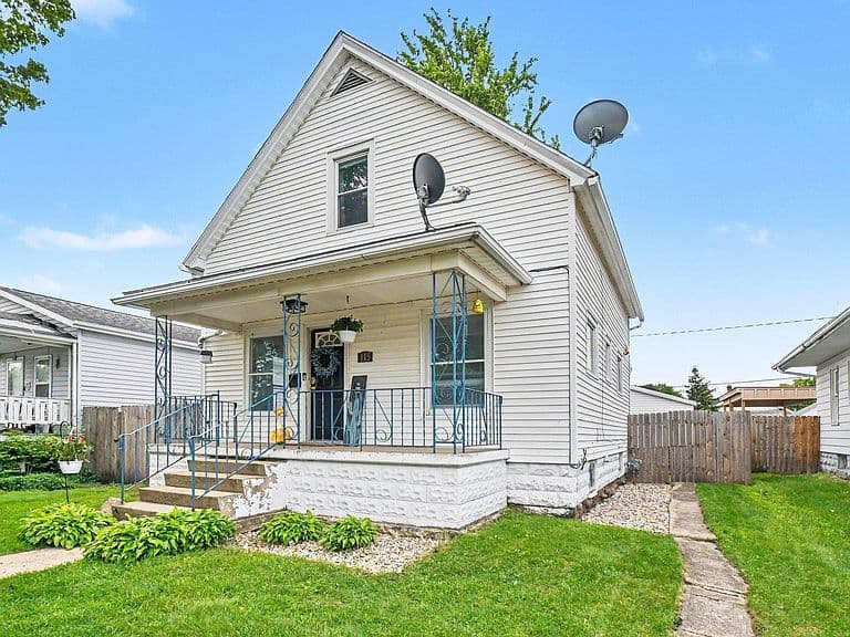 Listing photo 2
