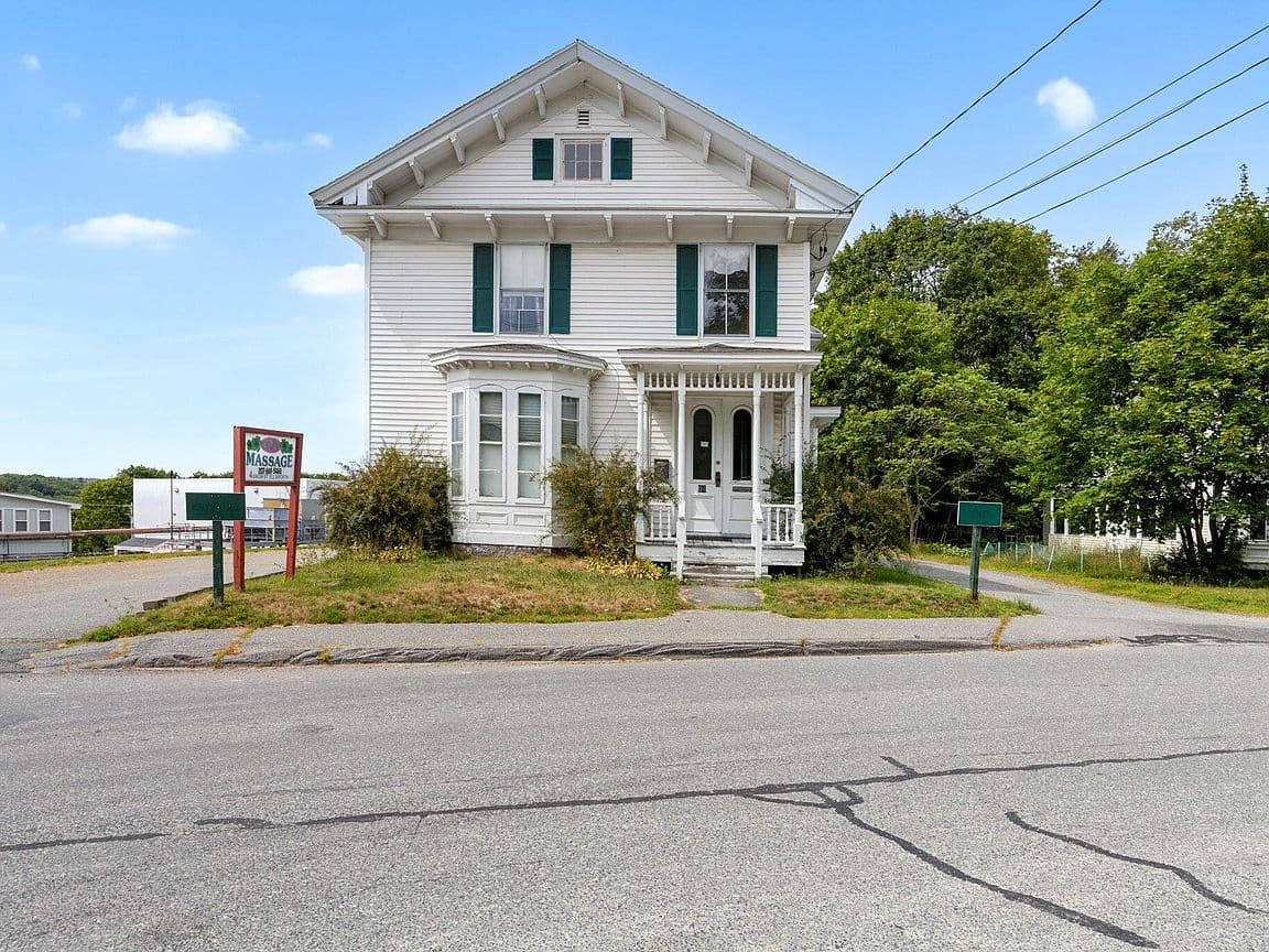 Primary listing photo