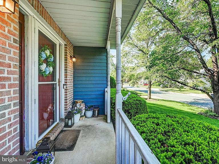 Listing photo 4