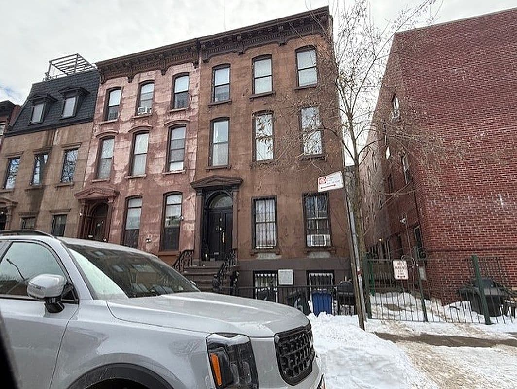 Primary listing photo
