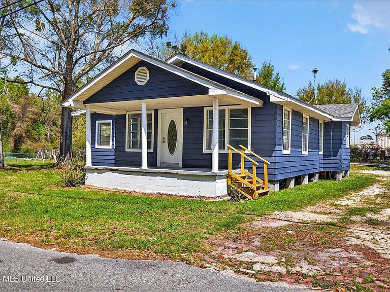 Listing photo 2