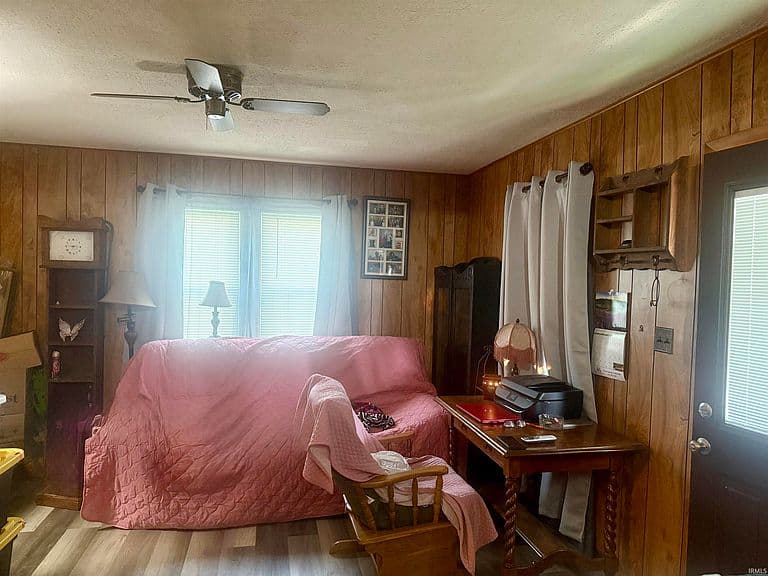Listing photo 4